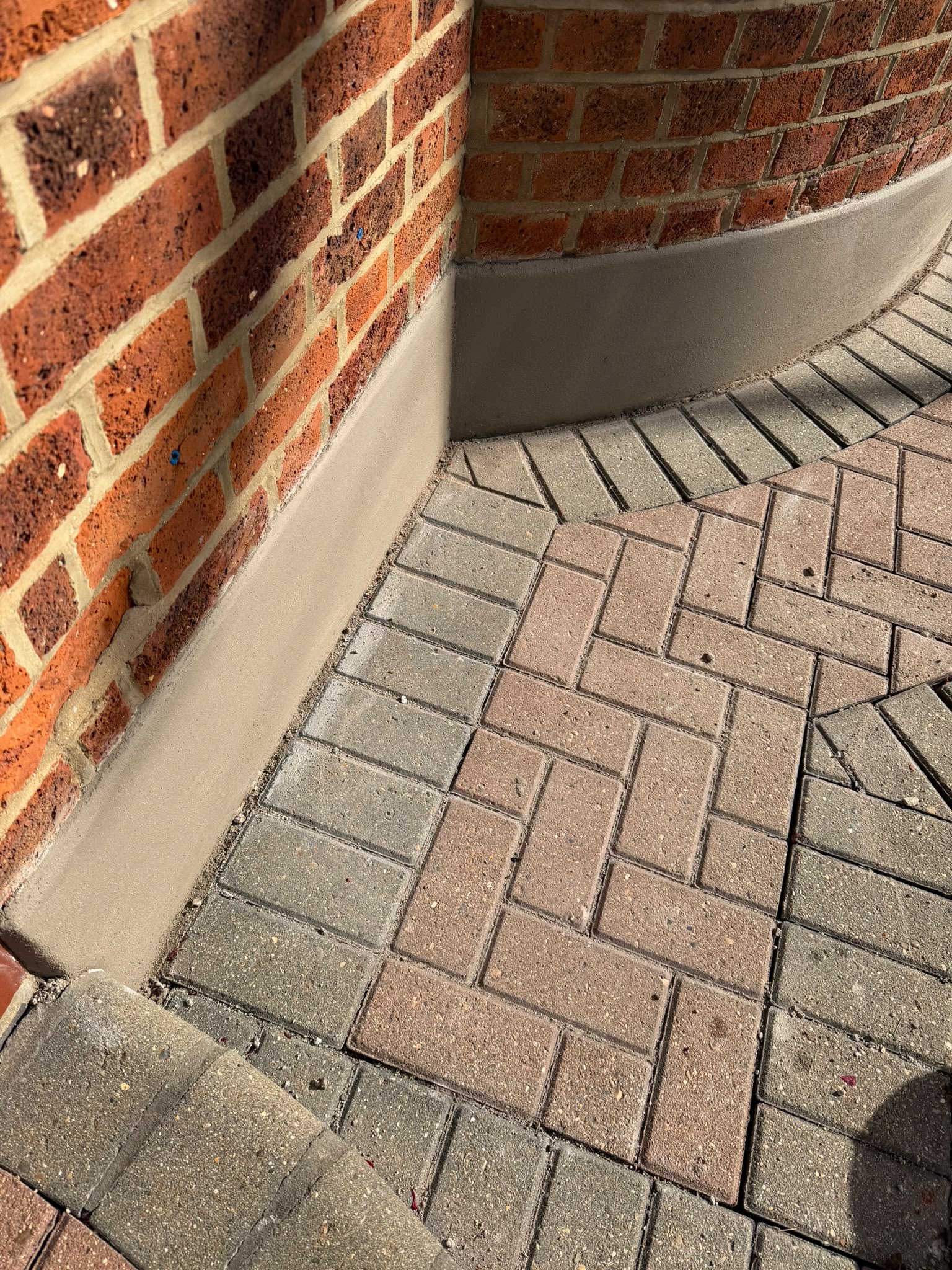 External plinth rendering — project photo 2