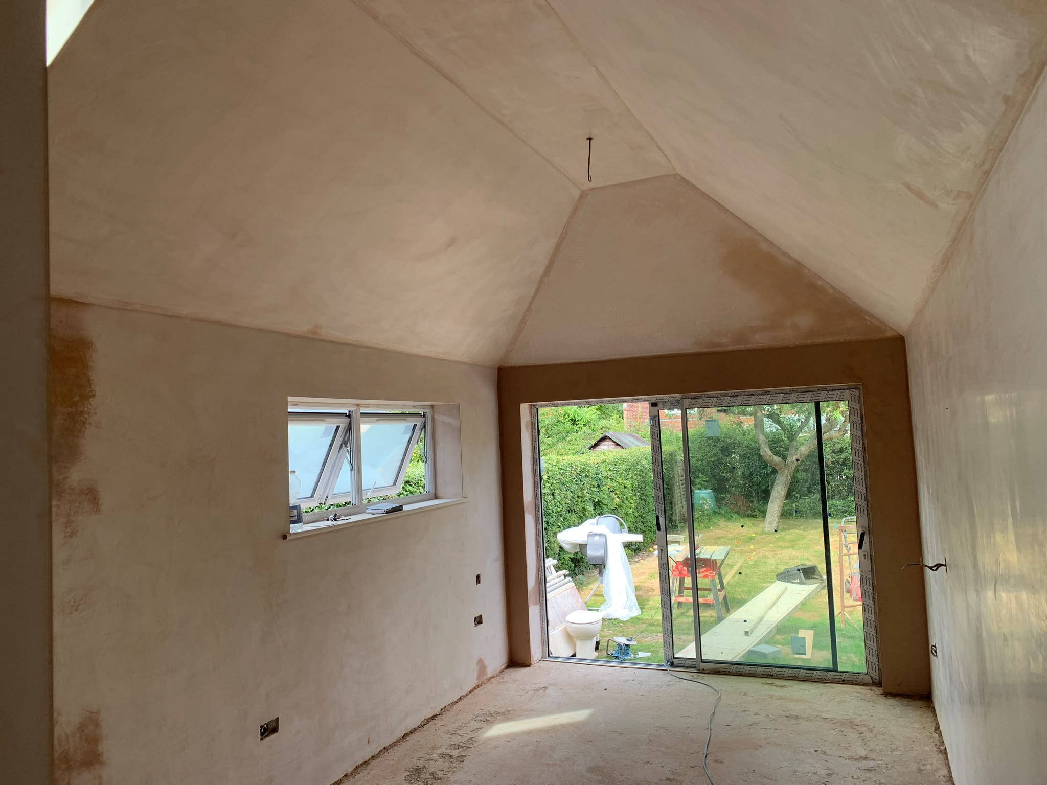 Plastered vaulted-ceiling extension